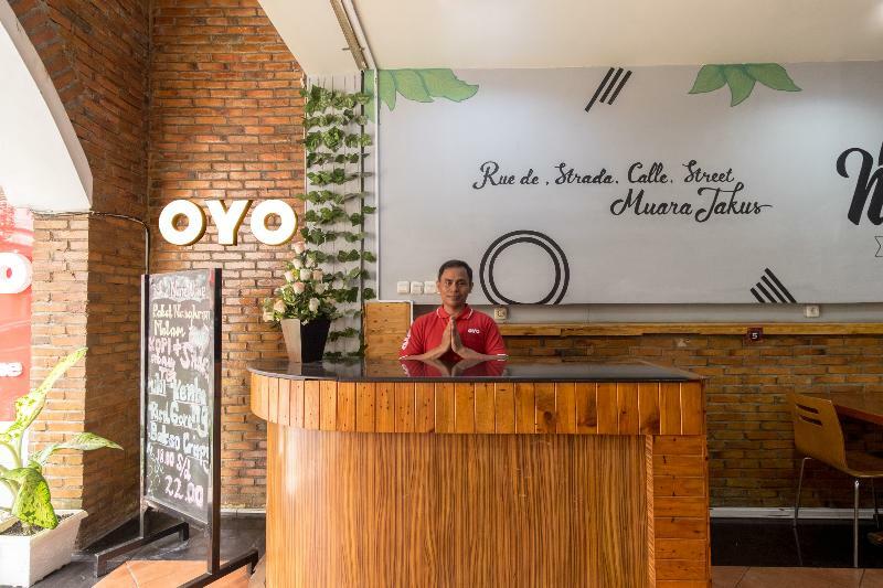 Sz Nine One Hotel Medan Exterior foto